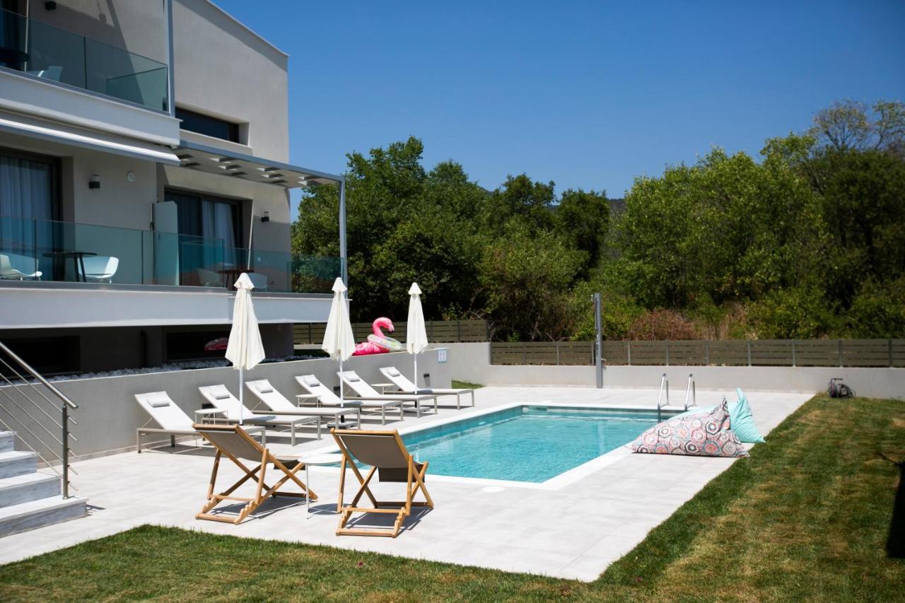Arodo Suites Nea Iraklitsa Экстерьер фото