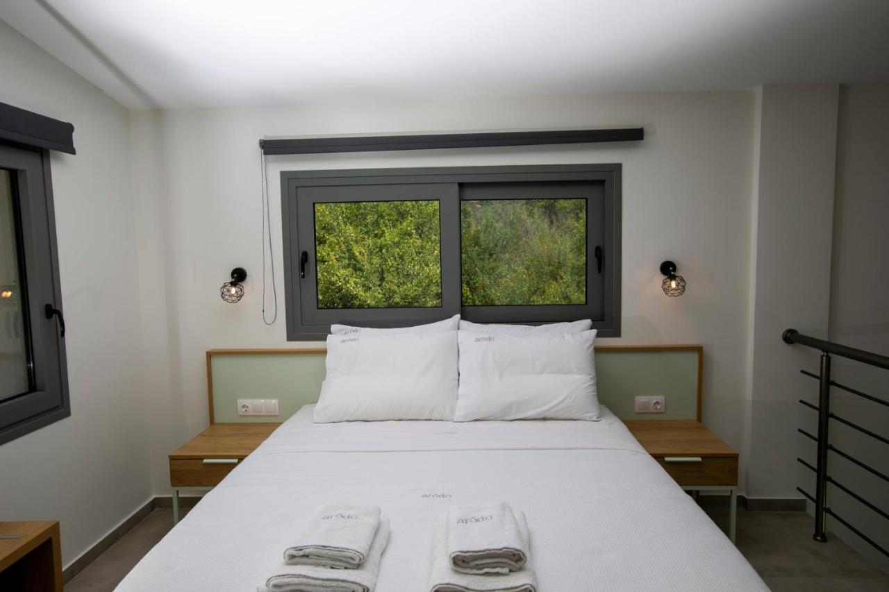 Arodo Suites Nea Iraklitsa Экстерьер фото
