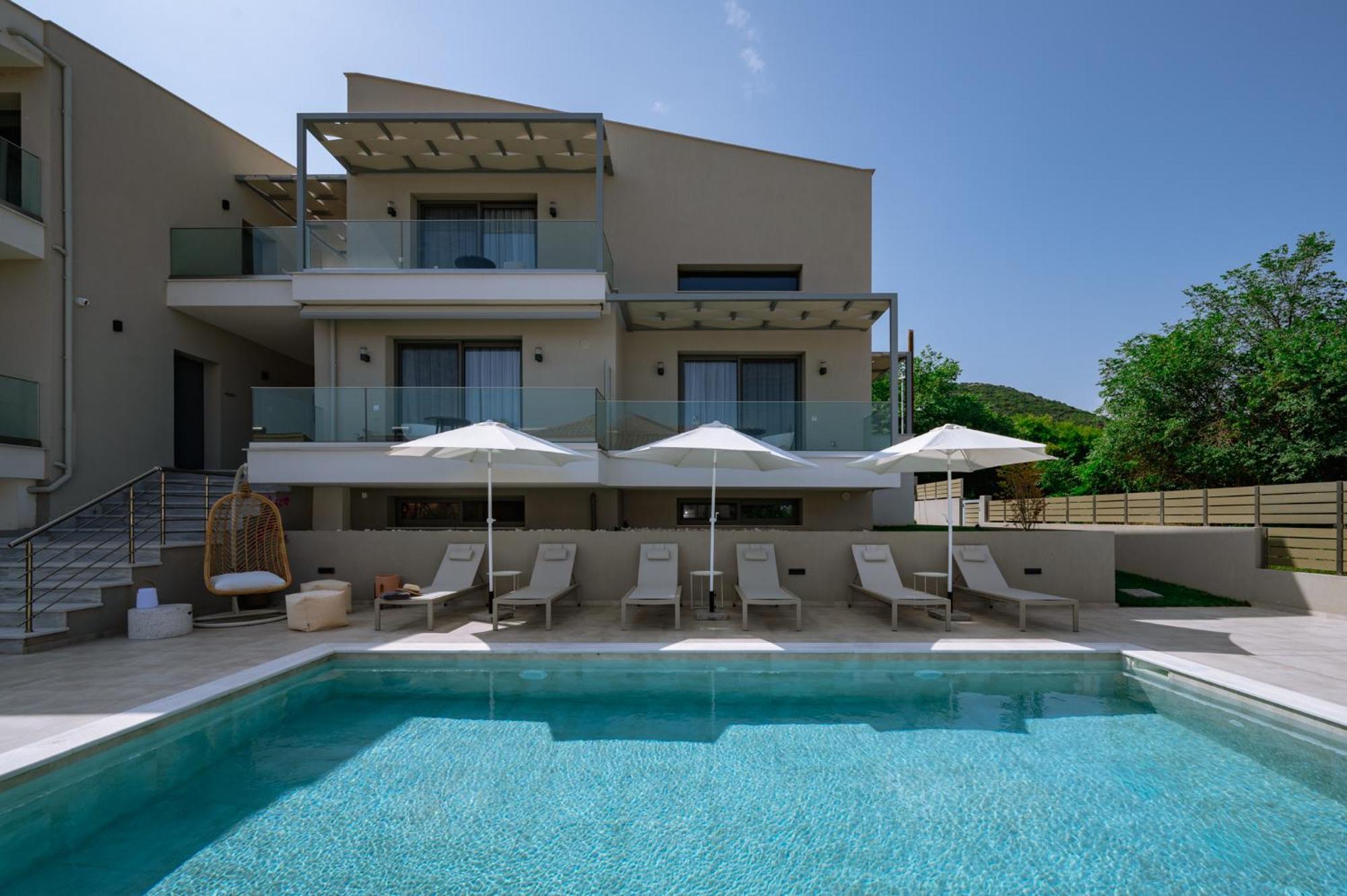 Arodo Suites Nea Iraklitsa Экстерьер фото
